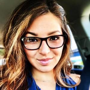 Meet your Posher, Lola